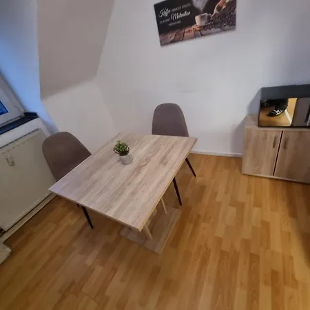 Monteurwohnung 4 In Direkter Naehe Zur Veltinsarena アパート *